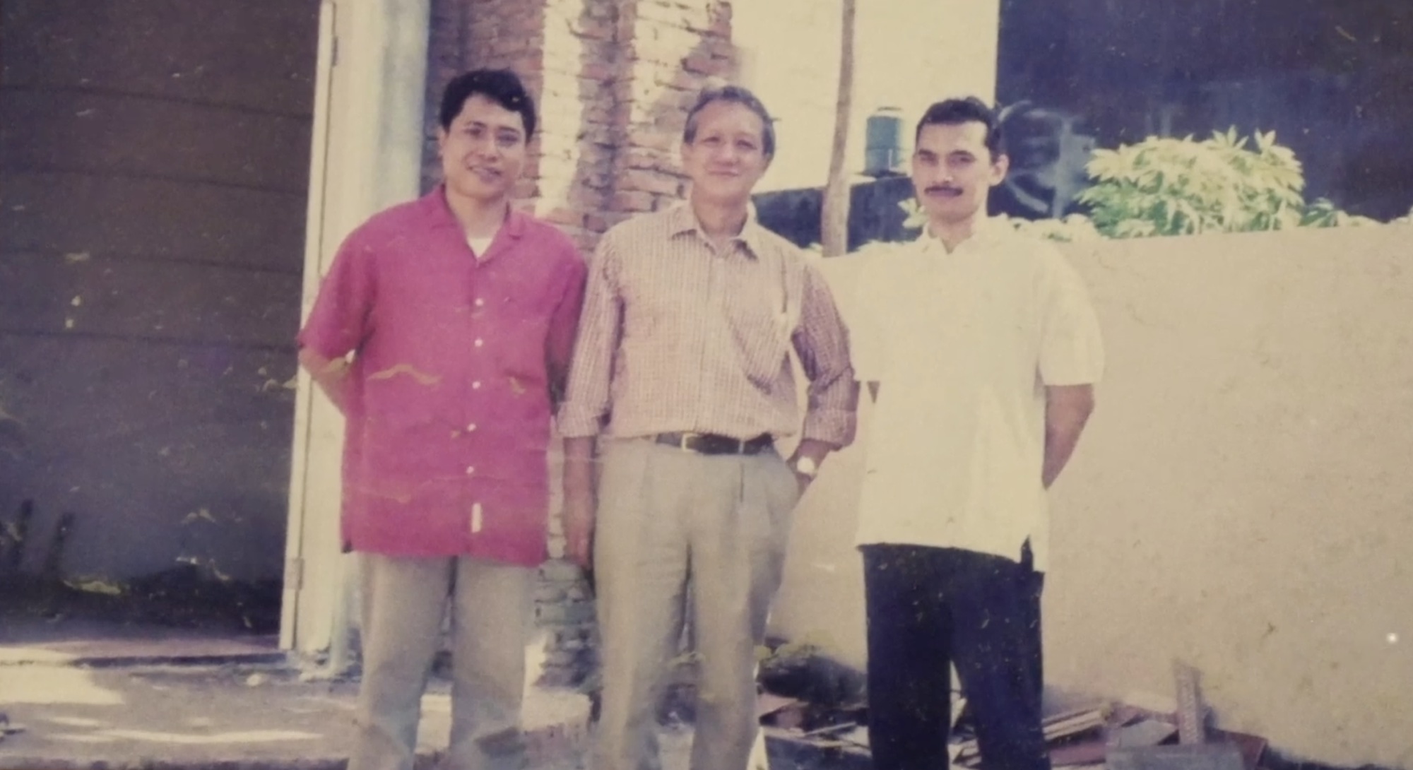 Members of the early Intralab Ekatama team in 2000