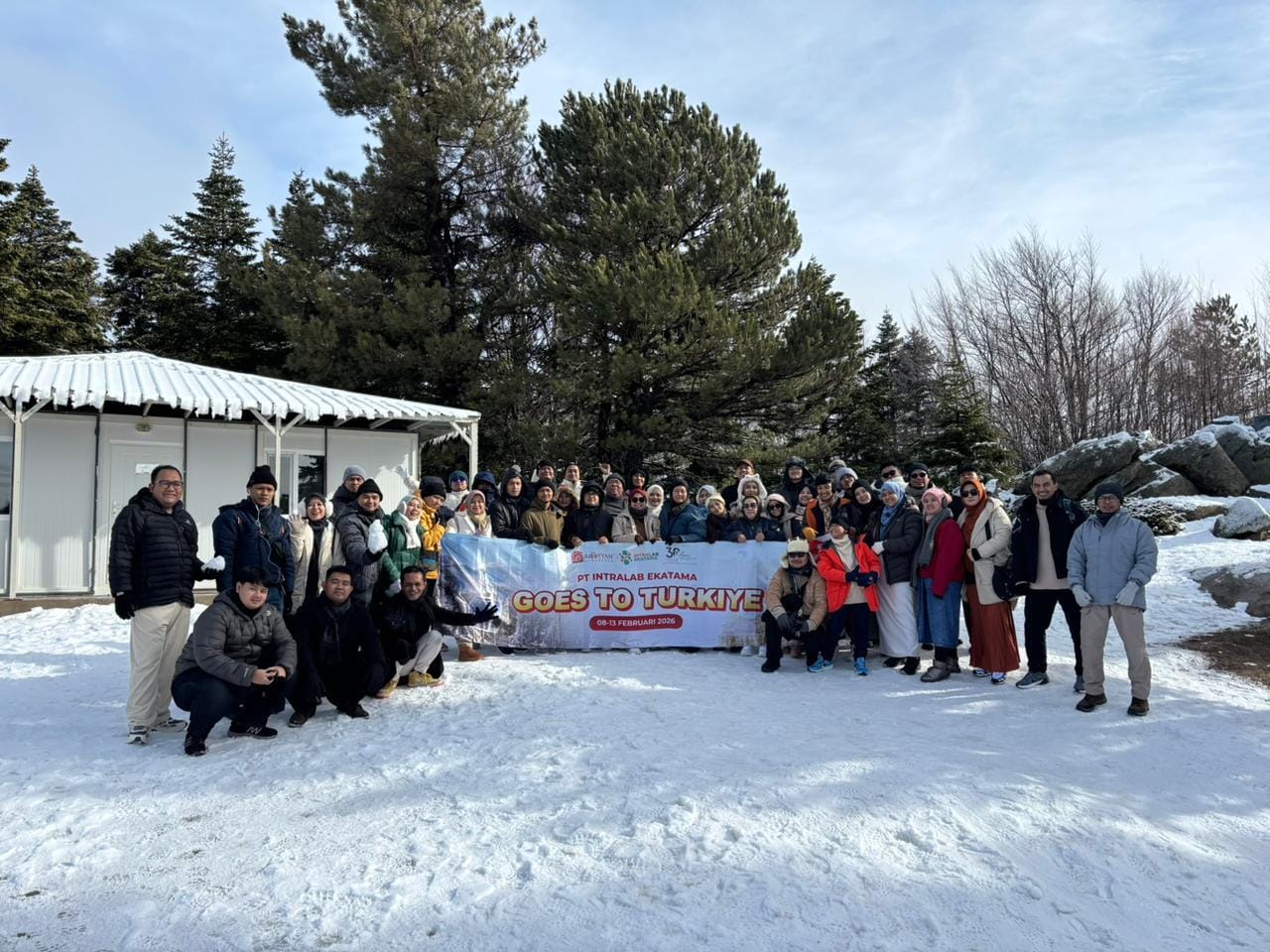 The Intralab Ekatama team during a winter visit in Türkiye
