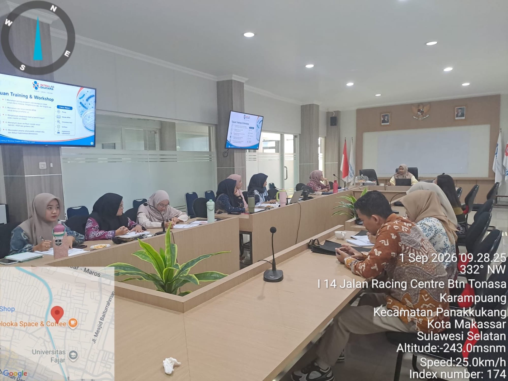 Sesi training pengujian mikrobiologi air limbah di BBHIPMM Makassar