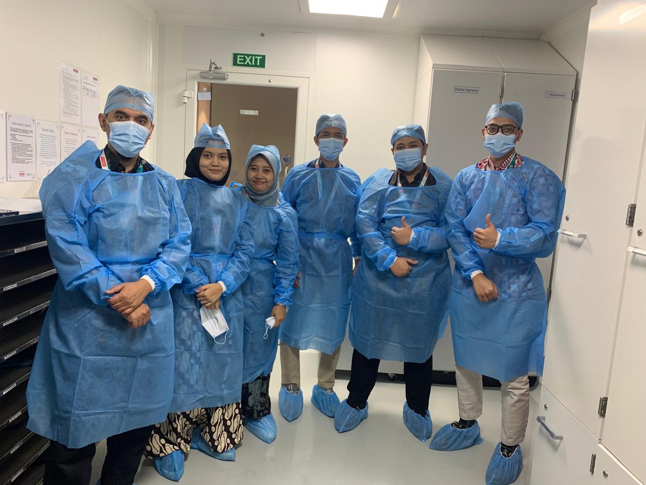 Tim Intralab di area laboratorium HiMedia